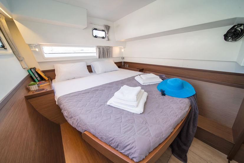 Lagoon 42 Karteria