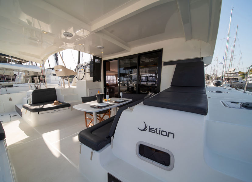 Lagoon 42 Karteria