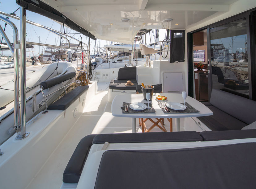 Lagoon 42 Karteria