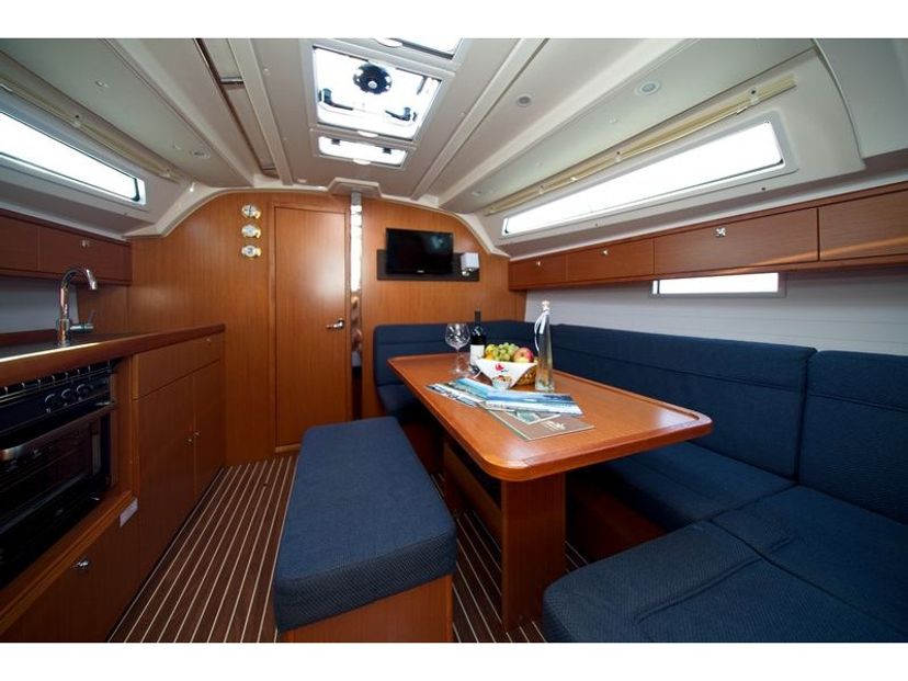Bavaria Yachtbau CRUISER 41 MH 57