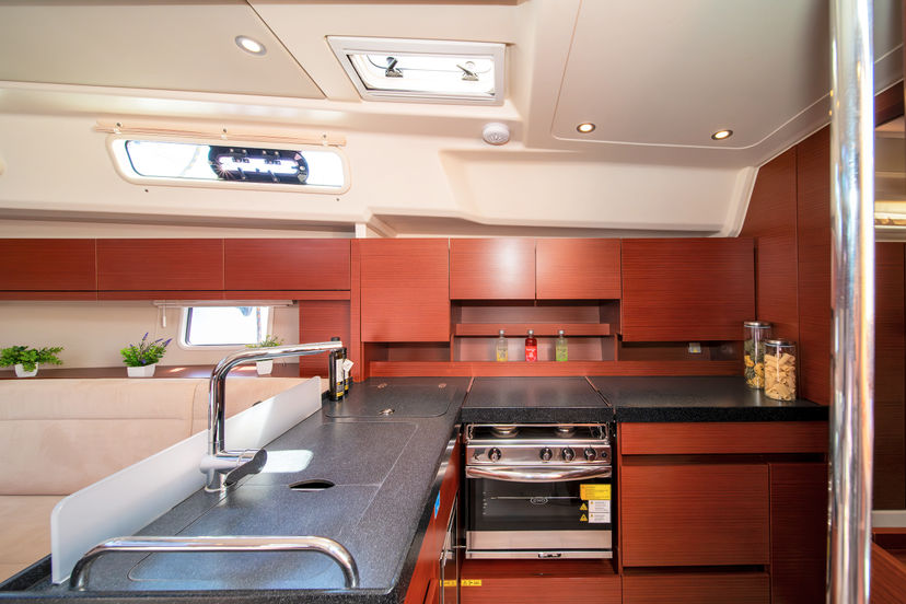 Hanse Yachts 45 C-YA