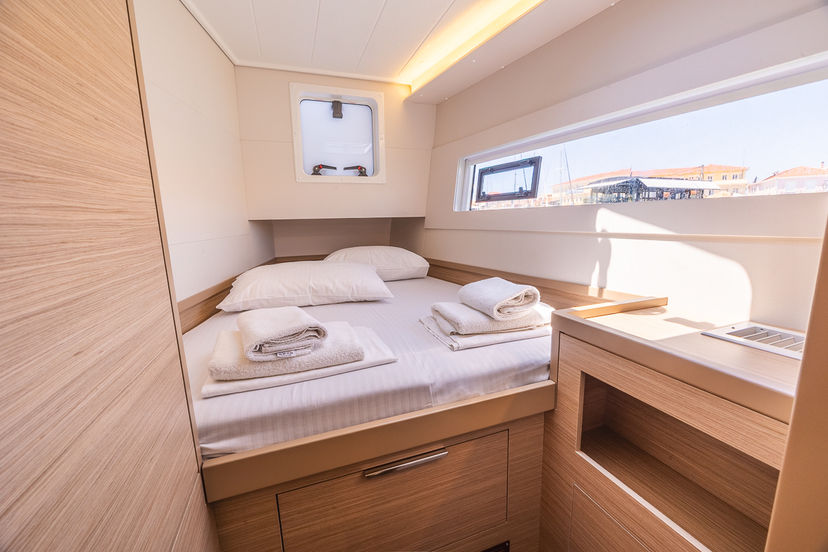 Lagoon 40 Deva