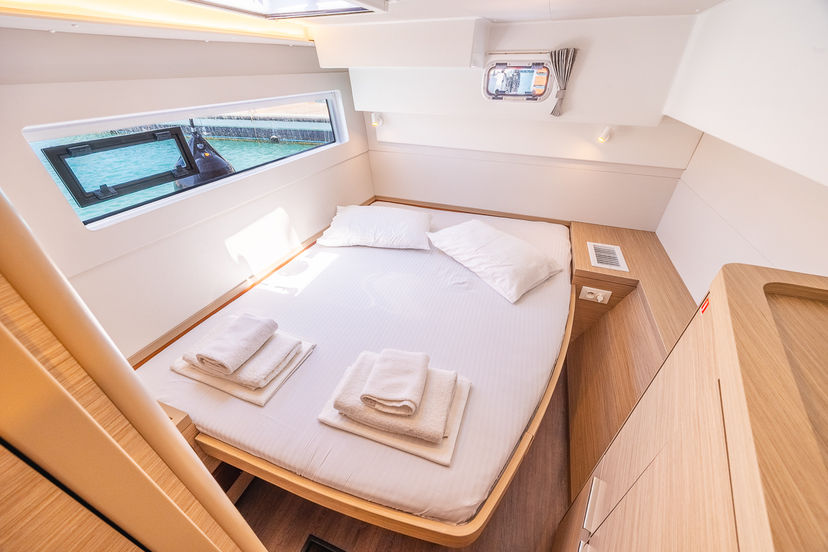 Lagoon 40 Deva