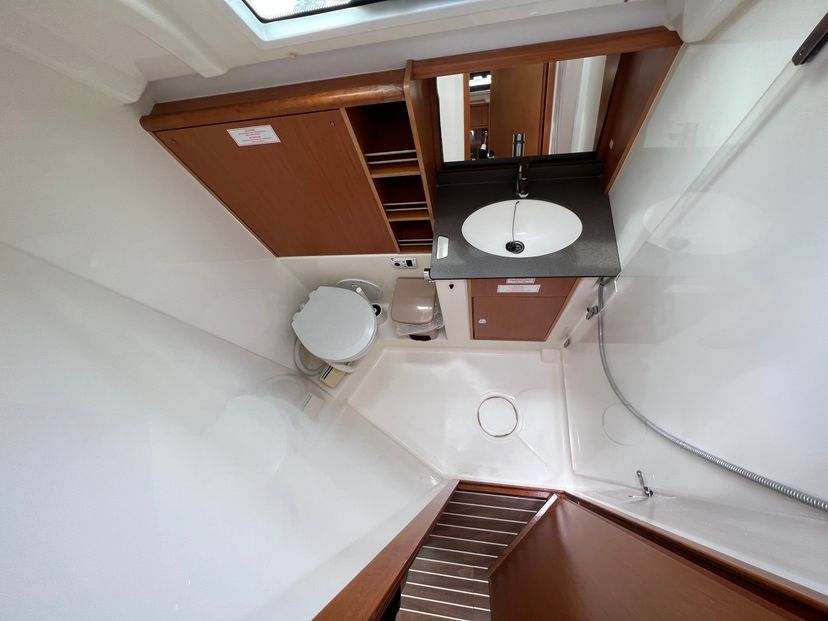 Bavaria Yachtbau 41 CRUISER NIREUS