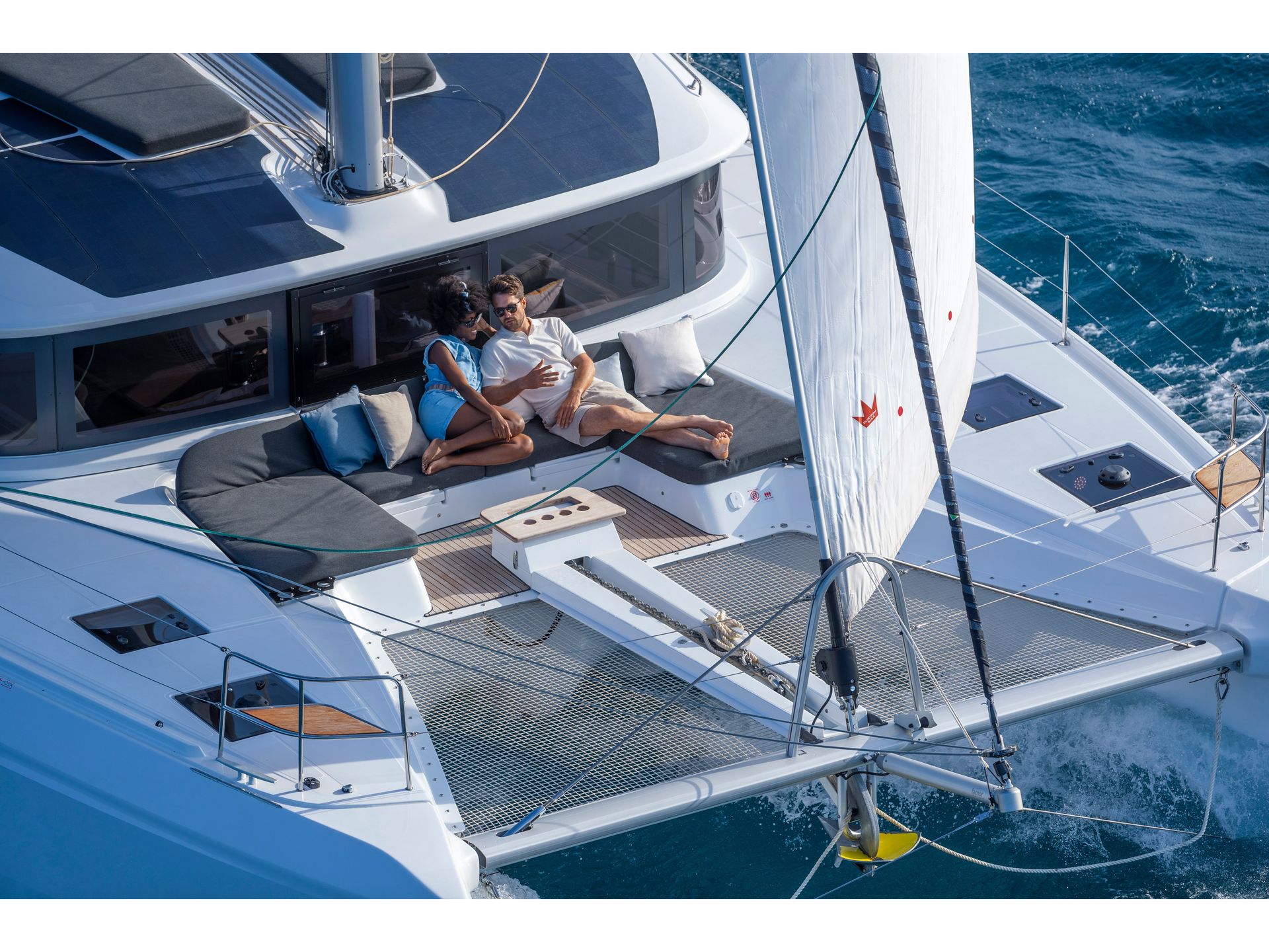 8309870992502526_Lagoon_51_Catamaran_Cockpit_front.jpg