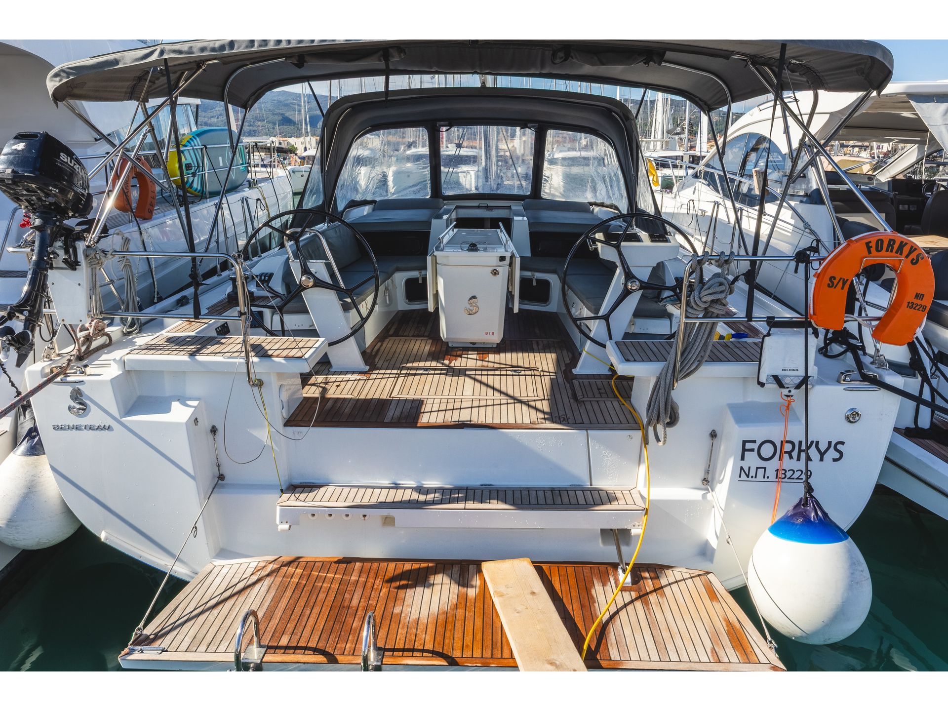 8381381481301496_Oceanis_51.1_Forkeys-55.JPG