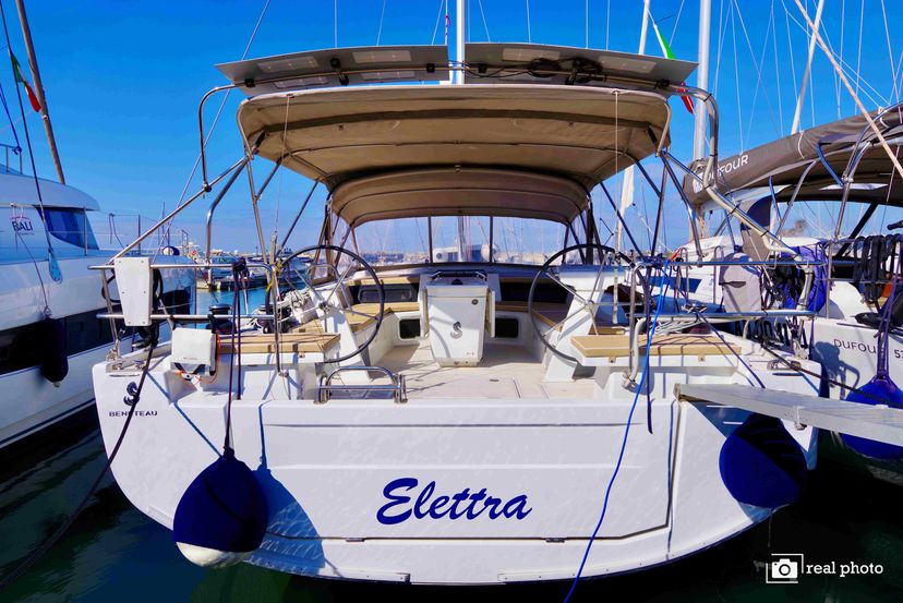 Beneteau OCEANIS 51.1 Elettra -  Water maker, Solar Panel