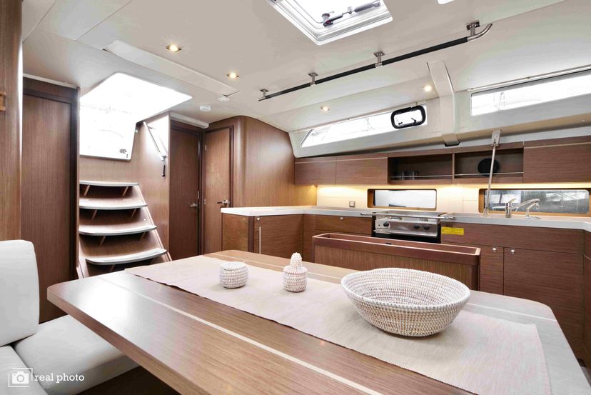 Beneteau OCEANIS 46.1 Ludi  - Water maker, Solar Panel