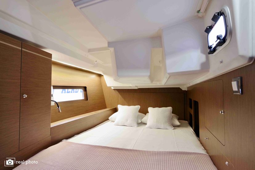 Beneteau OCEANIS 46.1 Ludi  - Water maker, Solar Panel