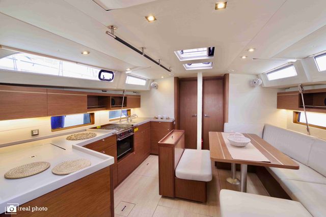 Beneteau OCEANIS 46.1 Nora - Water maker, Solar Panel 