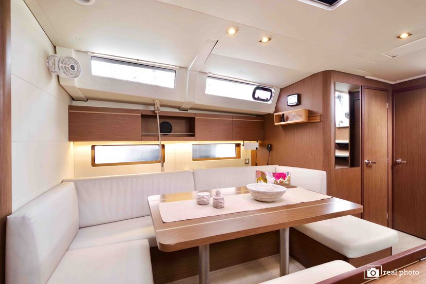 Beneteau OCEANIS 46.1 Nora  - Water maker, Solar Panel