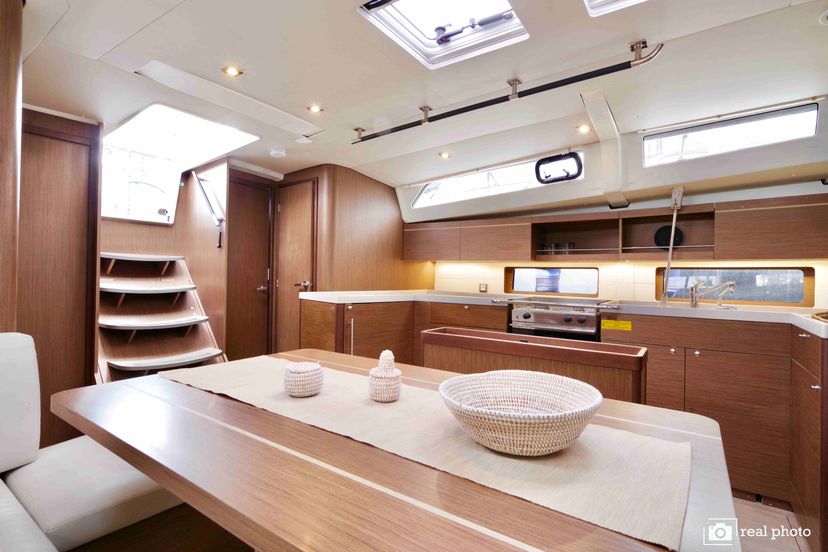 Beneteau OCEANIS 46.1 Nora  - Water maker, Solar Panel