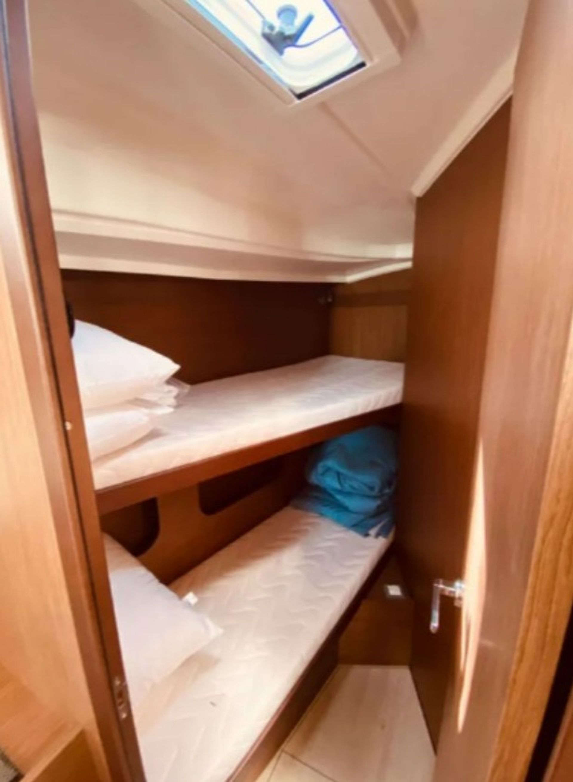 8549991481301496_bunk.jpg