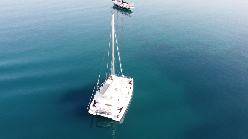 Bali Catamarans 4.2 Leo