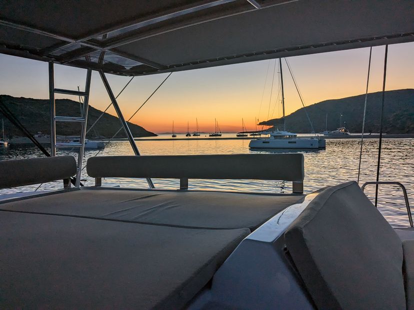 Bali Catamarans 4.2 Leo