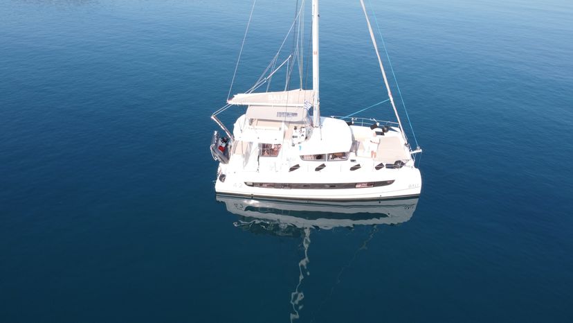 Bali Catamarans 4.2 Leo