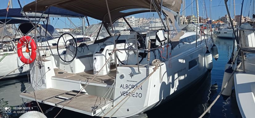 Jeanneau 410 Verdejo (Majorca)