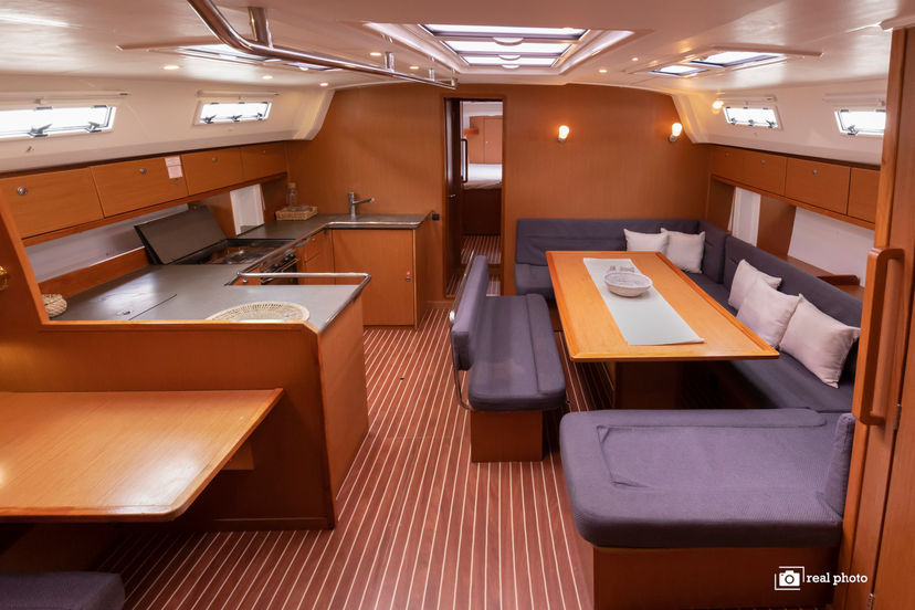 Bavaria Yachtbau 50 Aladar - Solar Panel