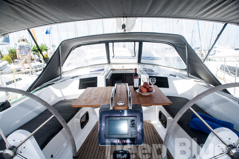 Hanse Yachts 41 Deep Blue