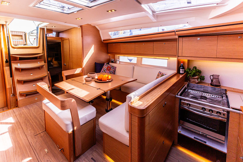 Dufour Yachts GRAND Dream Planet