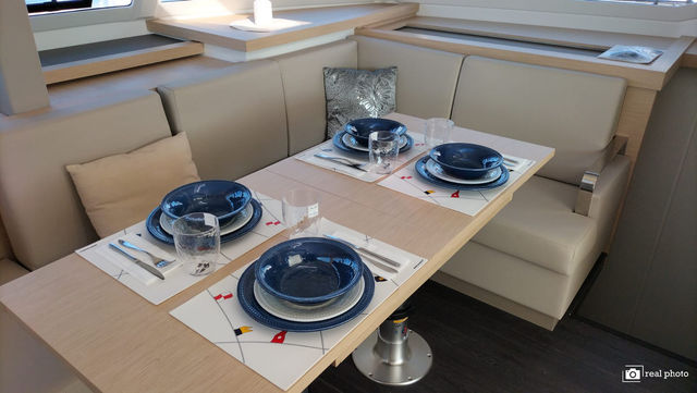 Fountaine Pajot 42 Agitation - A/C, Generator, Water maker. Solar panel