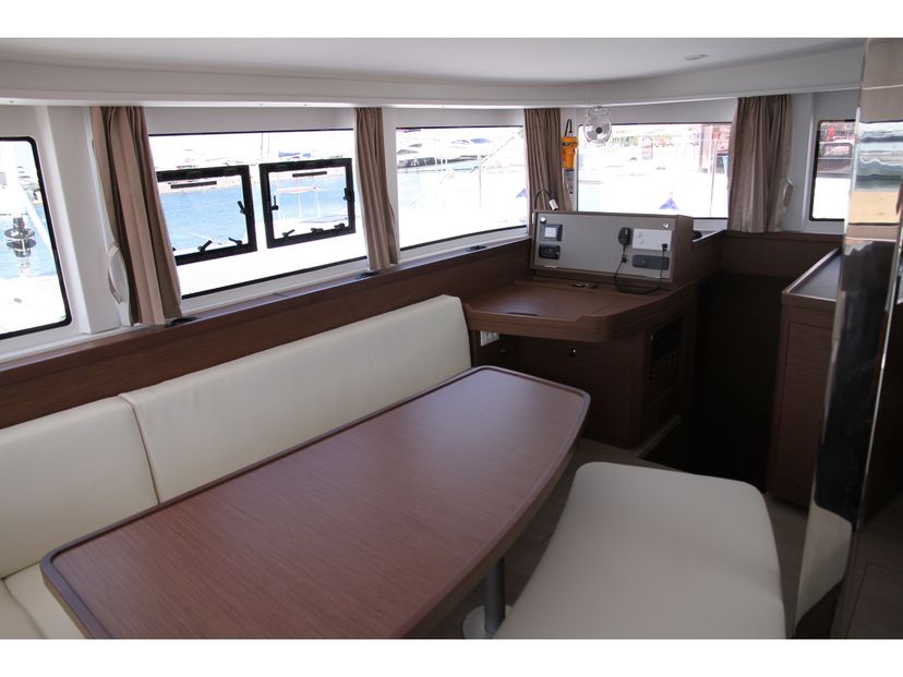 Lagoon 42 GEORGE A