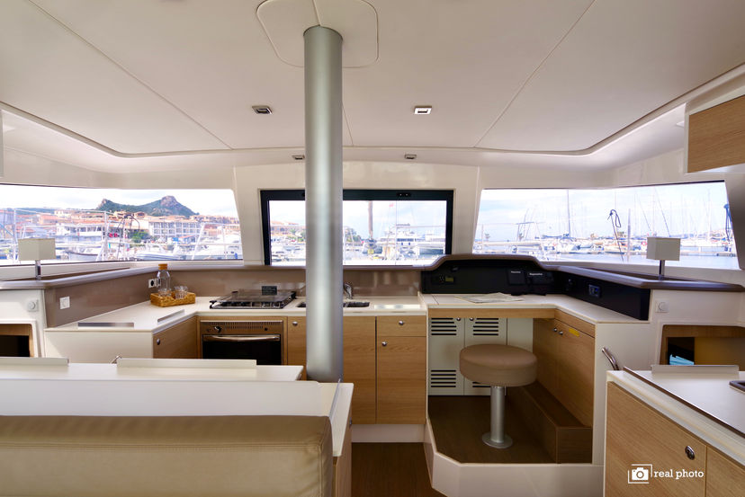 Bali Catamarans 4.1 Dafne -  Water maker, Solar Panel
