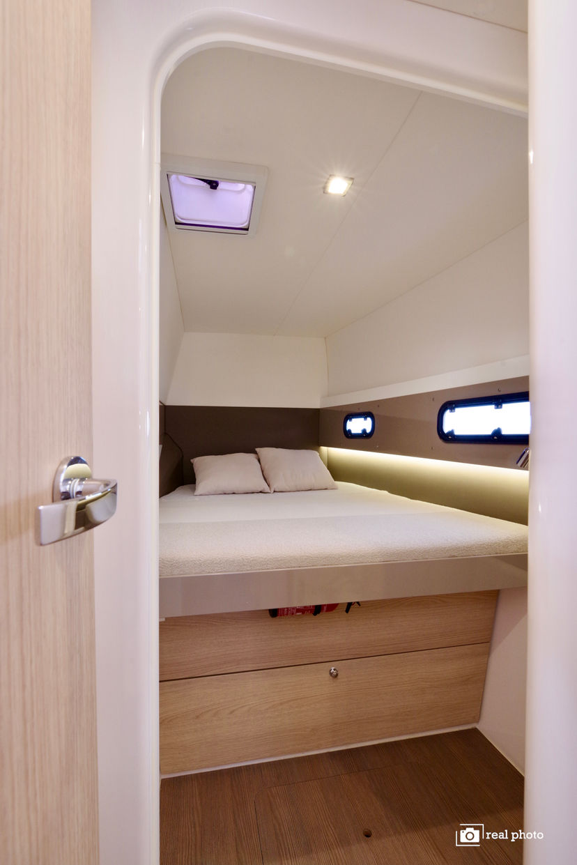 Bali Catamarans 4.1 Dafne -  Water maker, Solar Panel