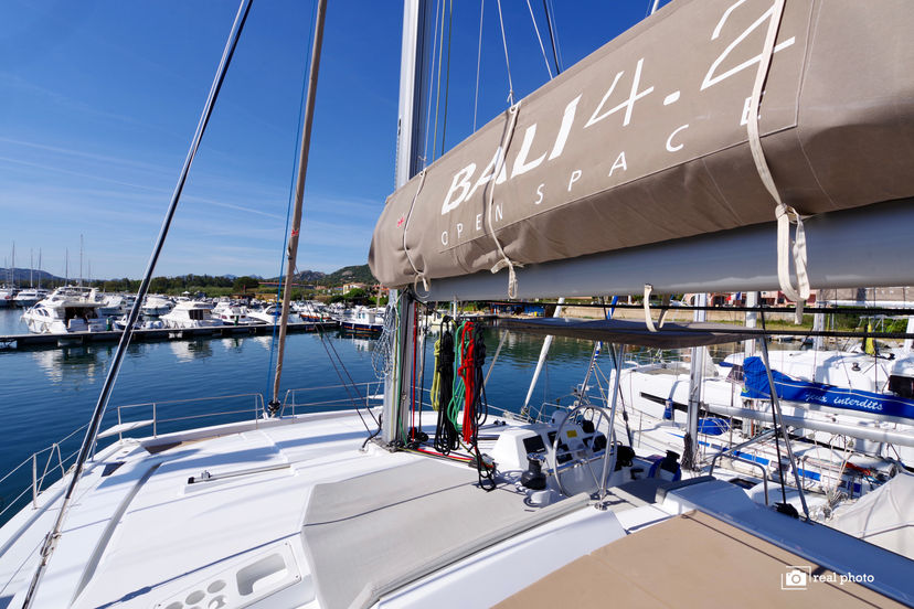 Bali Catamarans 4.2 ORSA 1 - A/C, Generator, Water maker