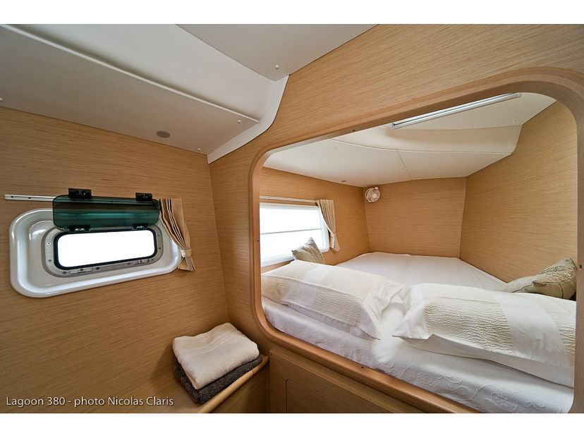 Lagoon 38 OSCAR III
