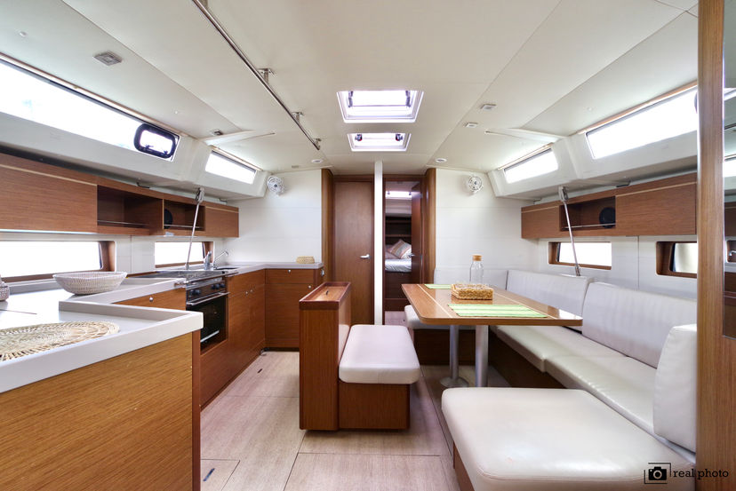 Beneteau OCEANIS 46.1 Emma - Water maker, Solar Panel