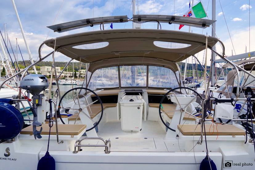 Beneteau OCEANIS 46.1 Emma - Water maker, Solar Panel