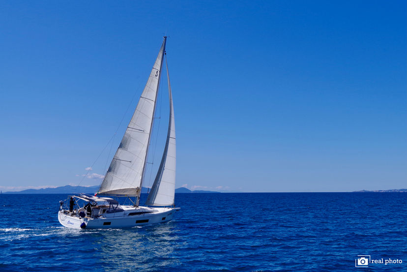 Beneteau OCEANIS 46.1 Emma - Water maker, Solar Panel