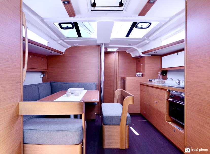 Dufour Yachts 43 Noah- Water maker, Solar Panel
