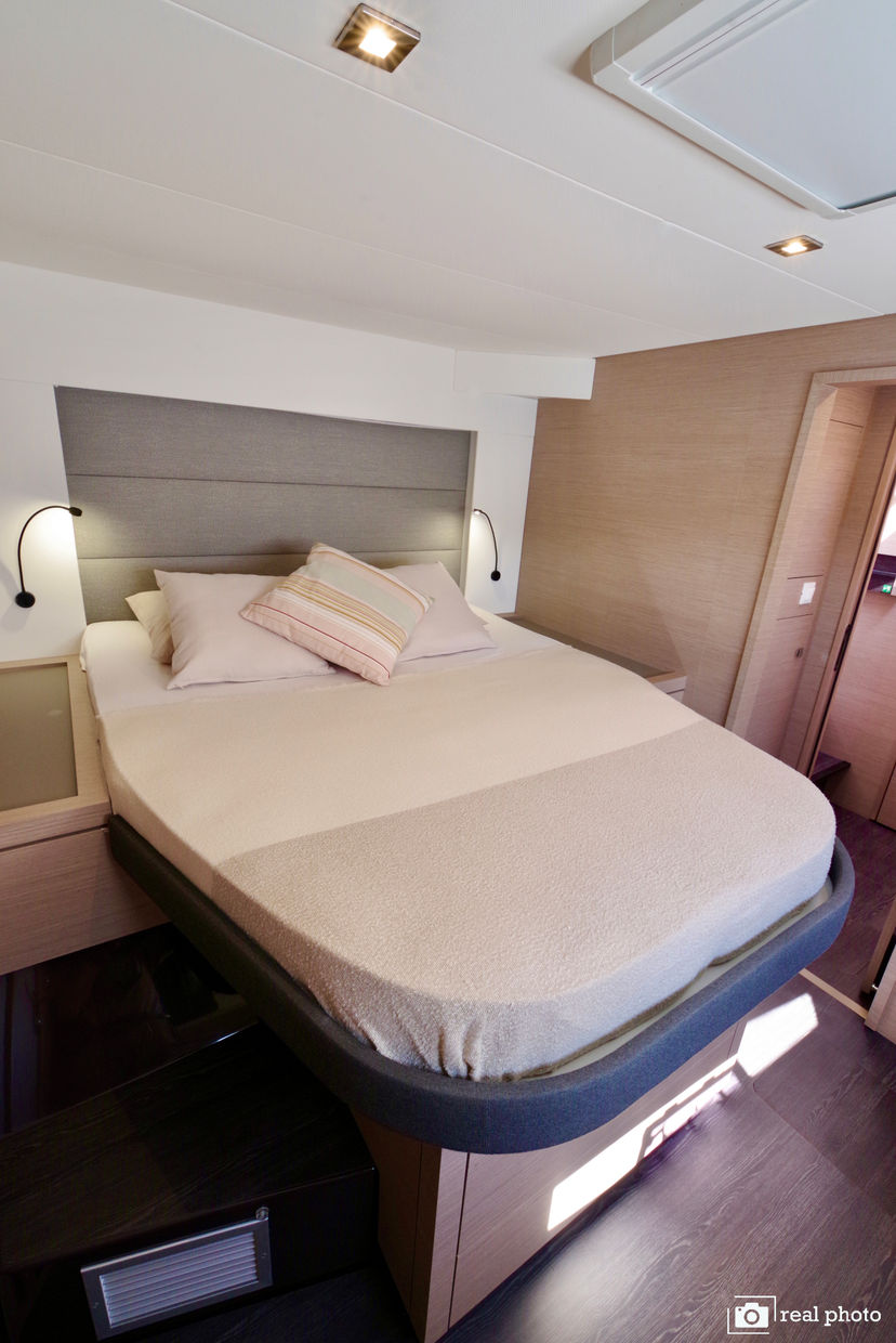 Fountaine Pajot 47 ORSA 3- A/C, Generator, Water maker