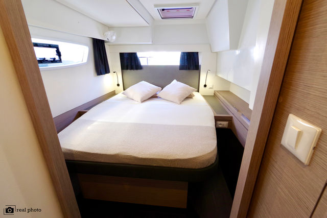 Fountaine Pajot 47 ORSA 3 - A/C, Generator, Water maker
