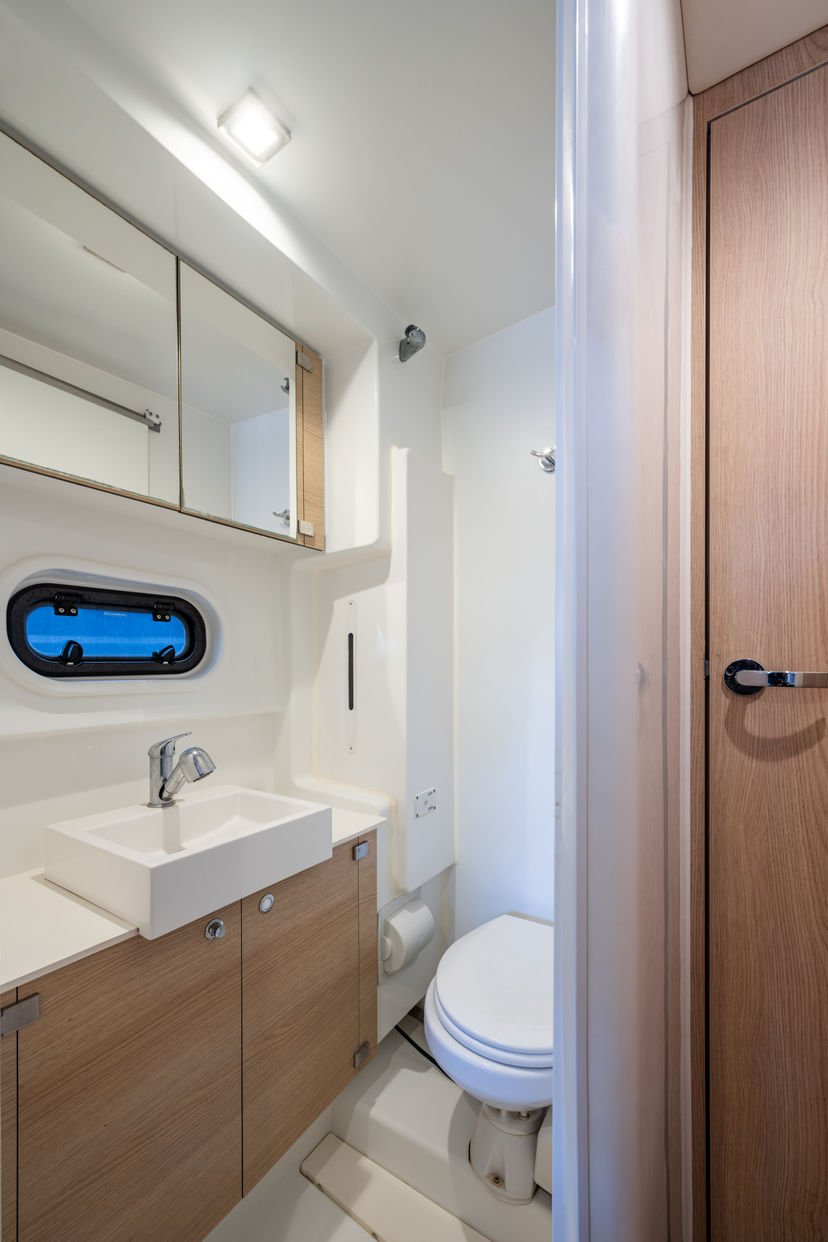 Bali Catamarans 4.1 Theros