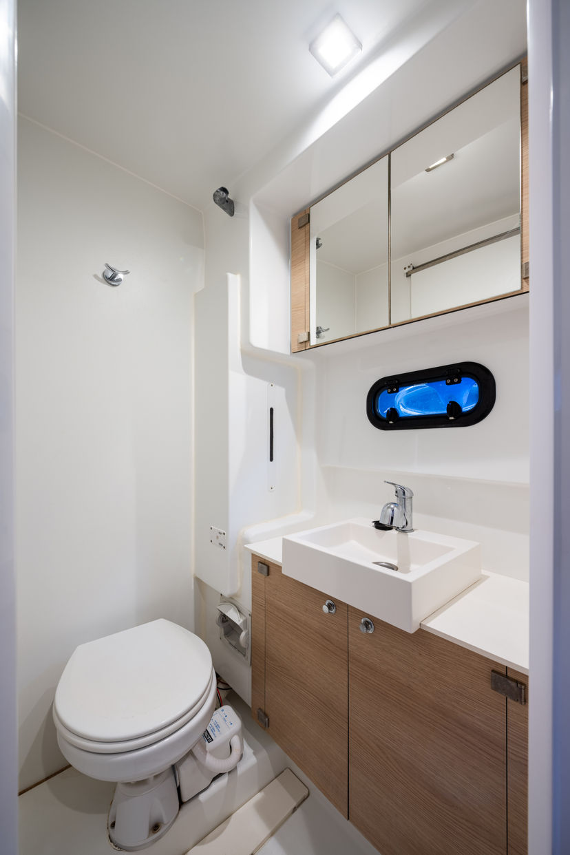 Bali Catamarans 4.1 Theros