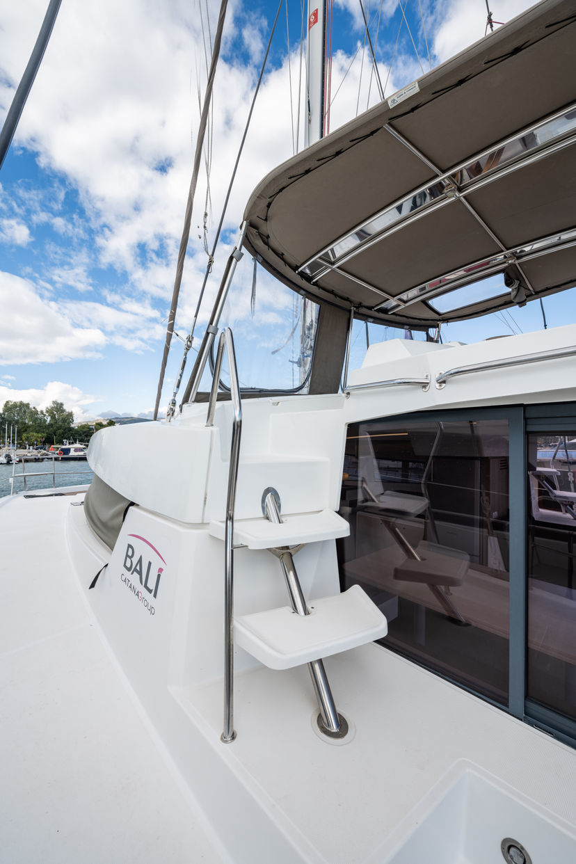 Bali Catamarans 4.1 Theros