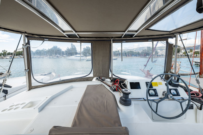 Bali Catamarans 4.1 Theros
