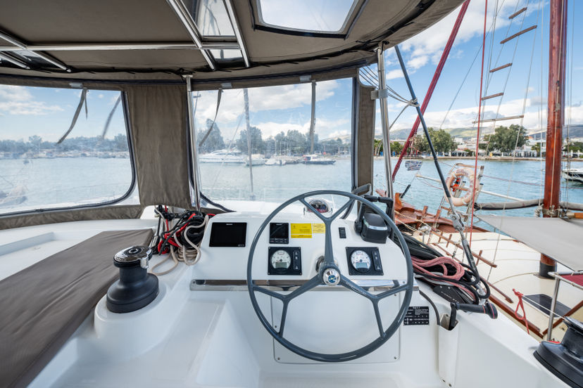 Bali Catamarans 4.1 Theros