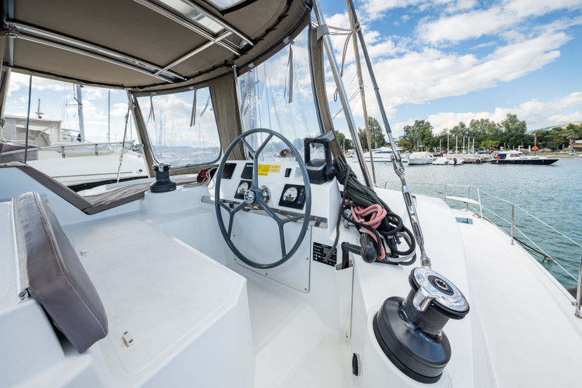 Bali Catamarans 4.1 Theros