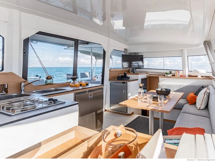 Excess Catamarans EX PRES-E11C-24-G