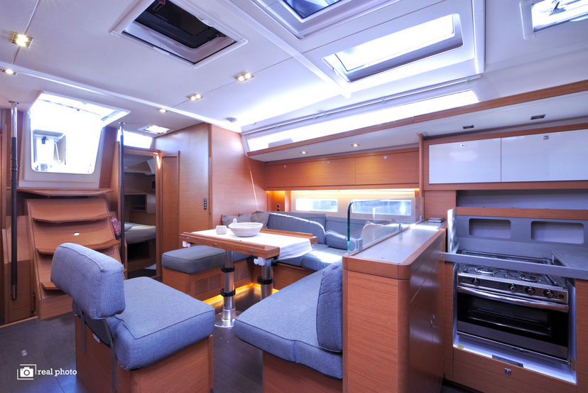 Dufour Yachts 53 Medea - Water maker, Solar Panel