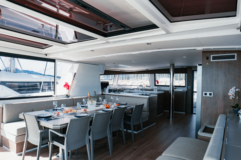 Bali Catamarans 5.4 Alfa.bm2