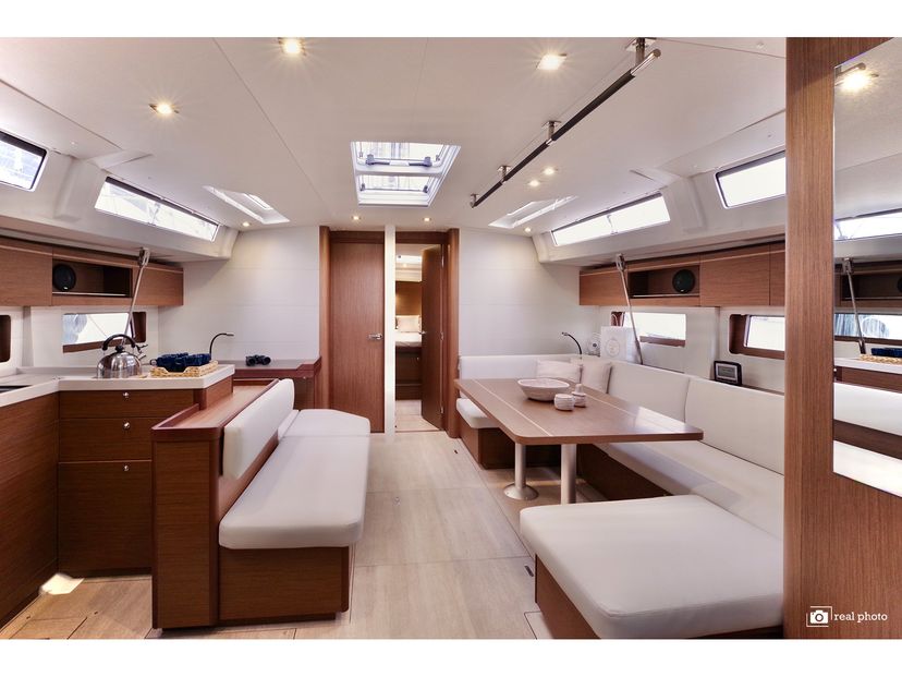 Beneteau OCEANIS 51.1 Selinde - Water maker, Solar Panel