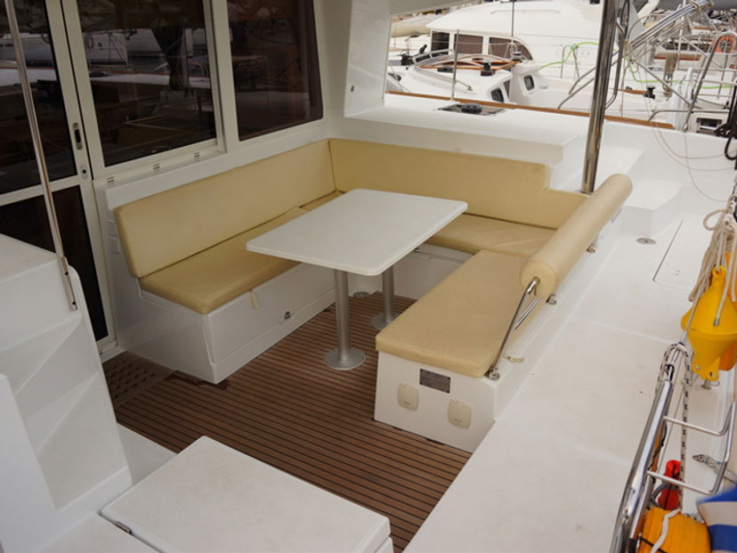 Lagoon 40 Myrto