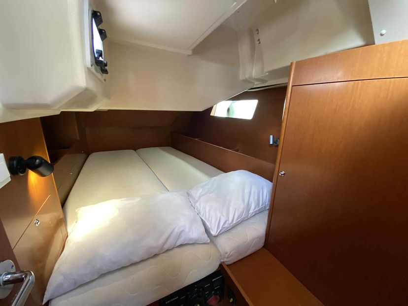 Beneteau OCEANIS 41.1 IKARIA