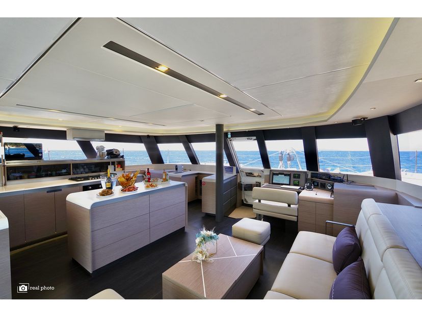 Fountaine Pajot SAMANA 59 Maurice - Luxury Catamaran, A/C, Generator, Water maker