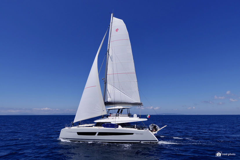 Fountaine Pajot SAMANA 59 Maurice - Luxury Catamaran, A/C, Generator, Water maker